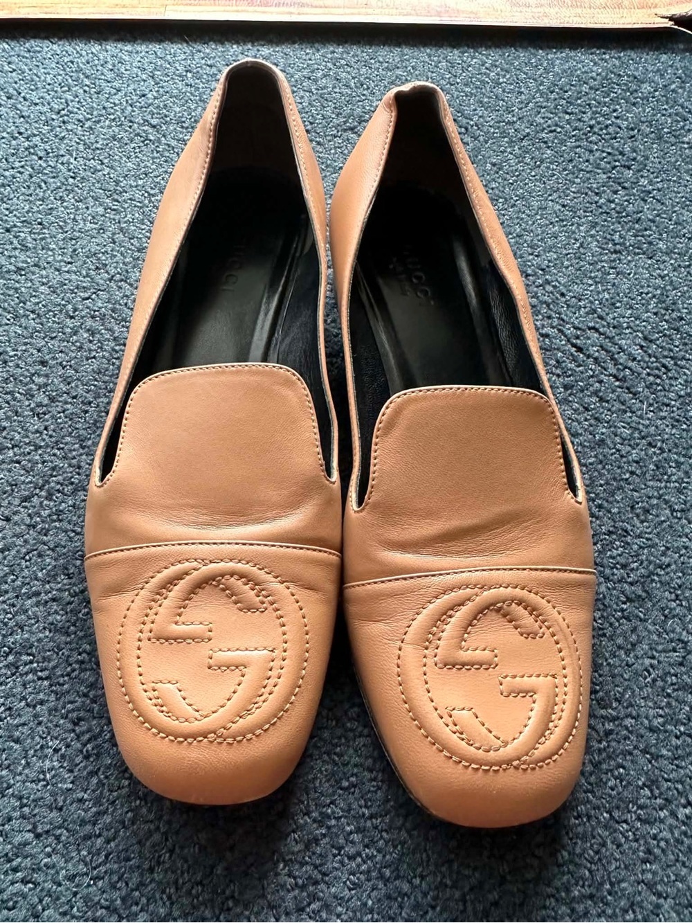 Gucci Women's Tan Leather Loafers with Signature Logo